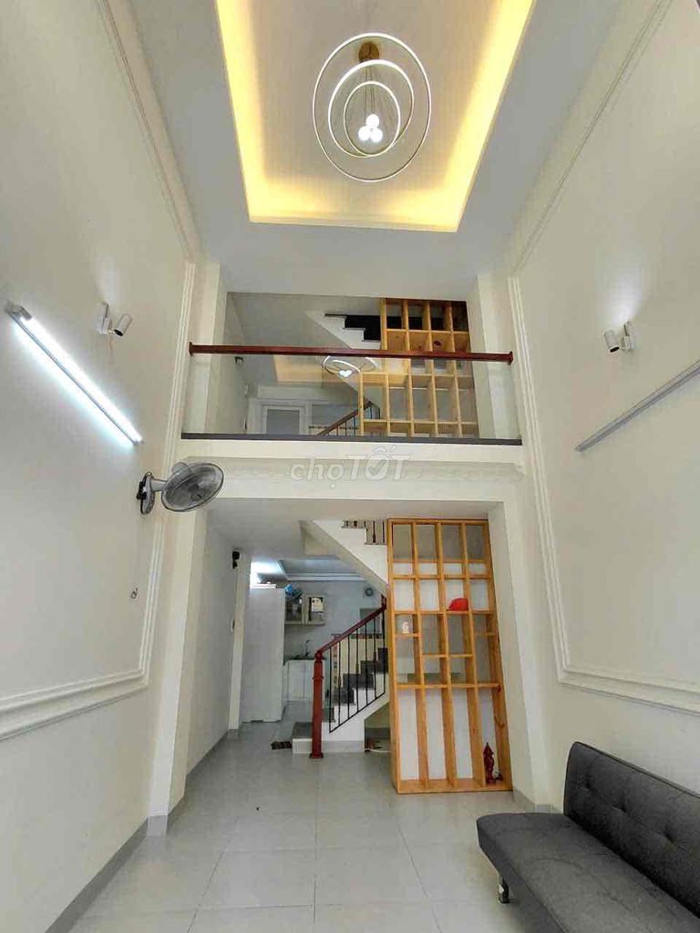 Rent the original house - cash on 12 M Street