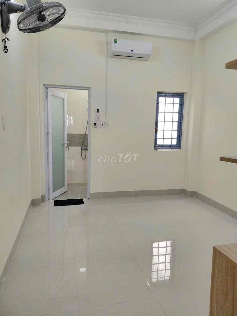 Rent the original house - cash on 12 M Street
