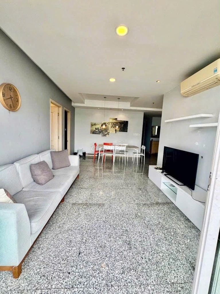 Need to rent the Oriental Plaza-Âu Cơ bedrooms, ready for 109 m2 at 11 million a month