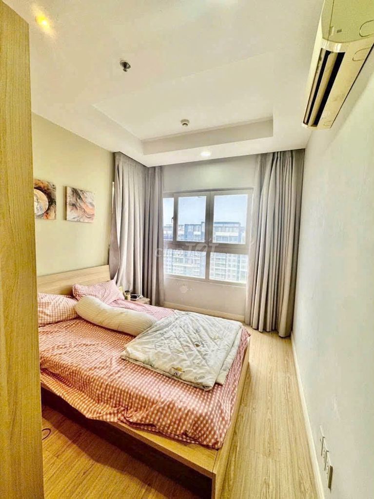 Need to rent the Oriental Plaza-Âu Cơ bedrooms, ready for 109 m2 at 11 million a month