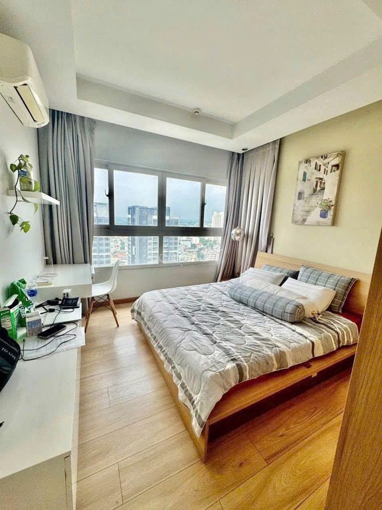 Need to rent the Oriental Plaza-Âu Cơ bedrooms, ready for 109 m2 at 11 million a month