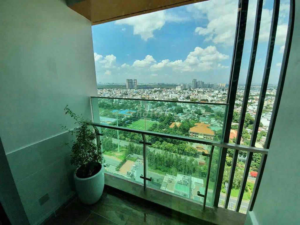 A Feliz En Vista bedroom full of furniture costs only 18 million a month.
