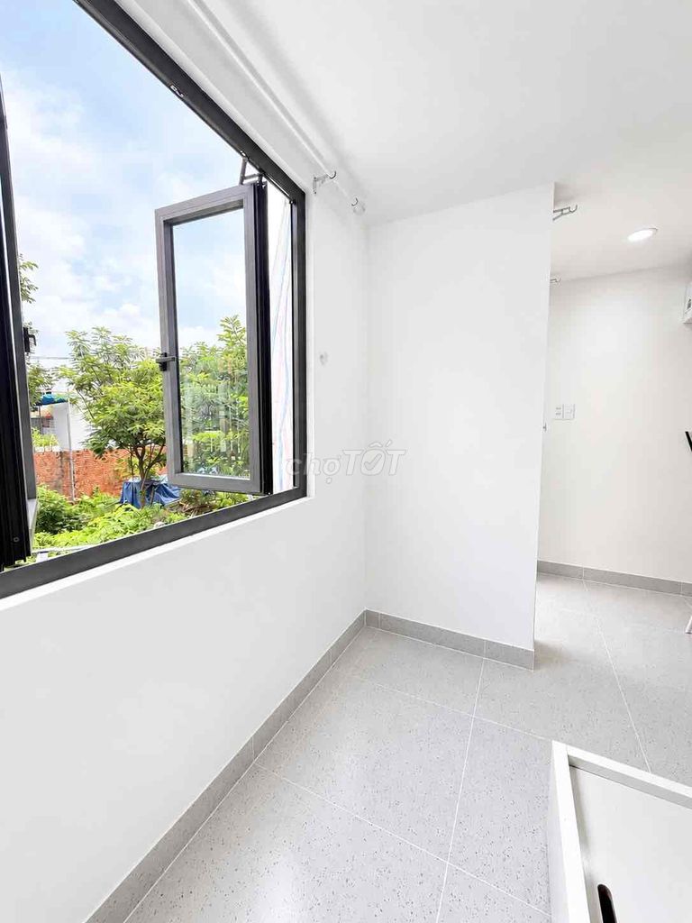 New service apartment. It's close to vlu. nttu for a student