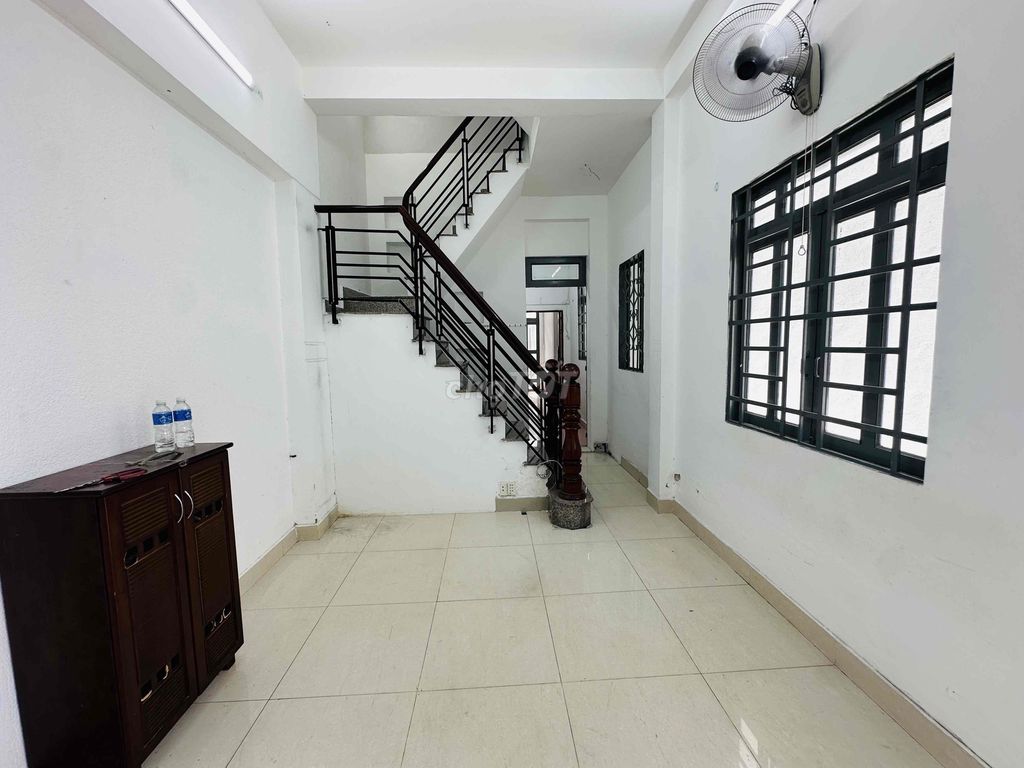 Rents 74/ Qq11970 16 Gò Vấp.7 m. 17m. 4 bedroom 3 large yard toilets