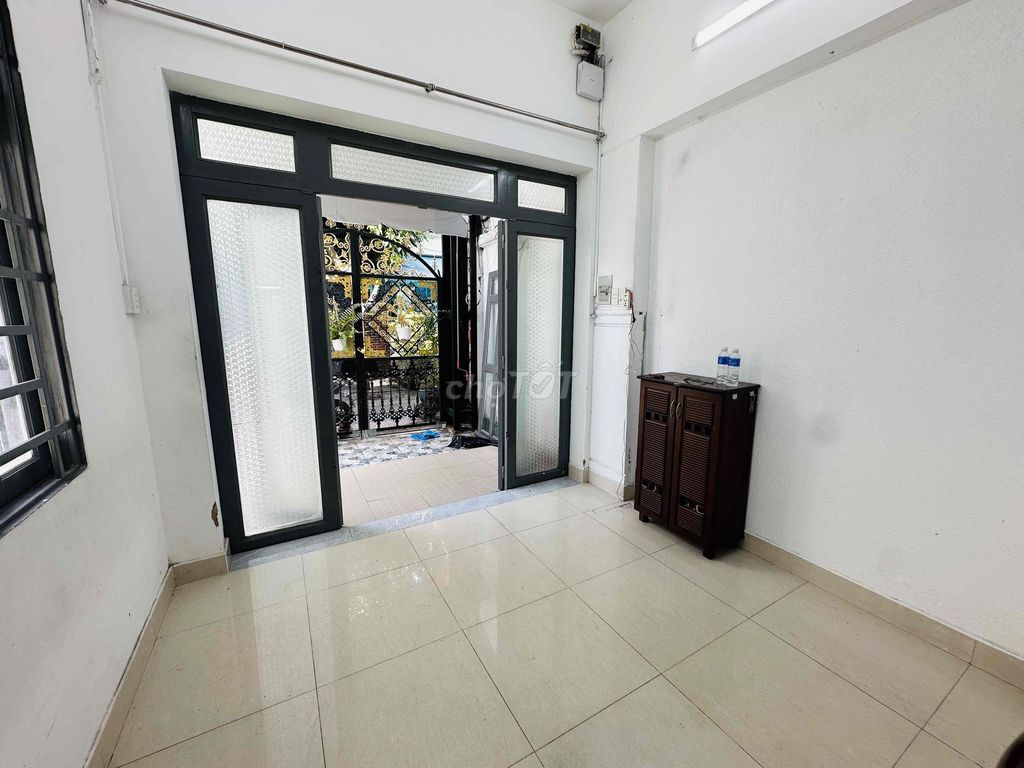 Rents 74/ Qq11970 16 Gò Vấp.7 m. 17m. 4 bedroom 3 large yard toilets
