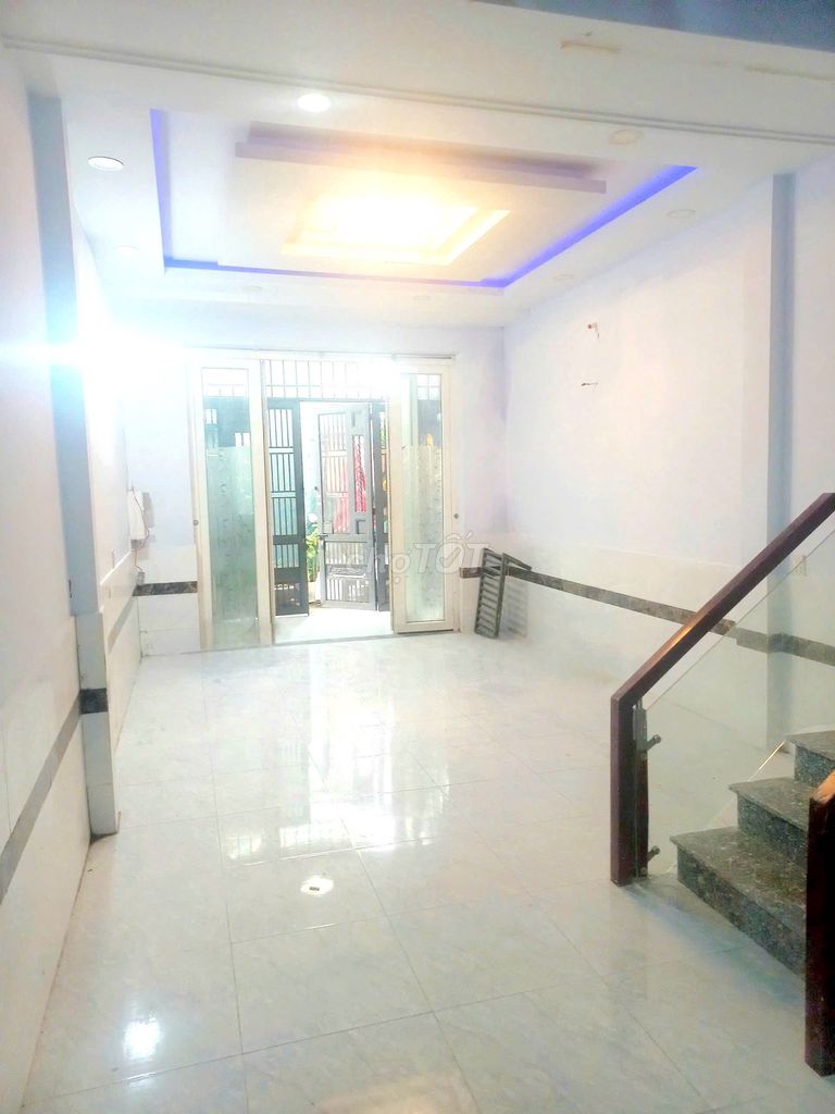 4 x 15 meters Gò Vấp 2 Phạm Văn Chiêu Bedrooms near Jell-O. 8 million