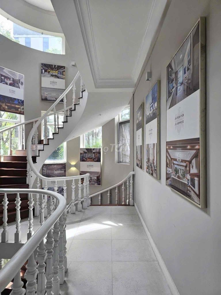 Rent a penthouse building number 64, An Khánh, District 2.
