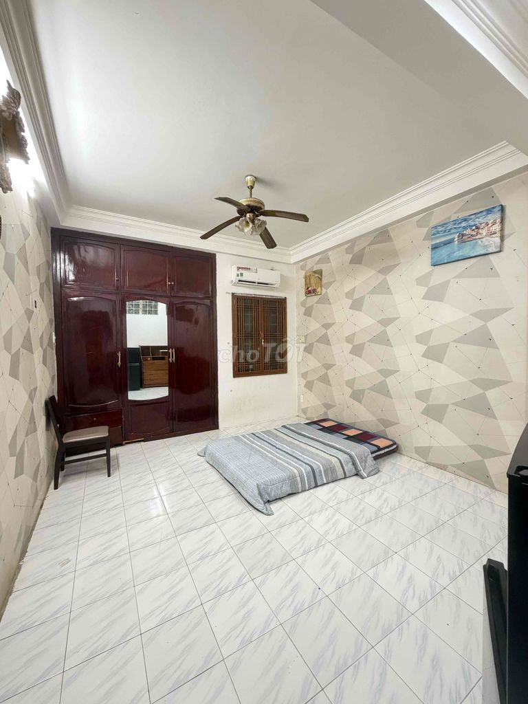 rented room full interior