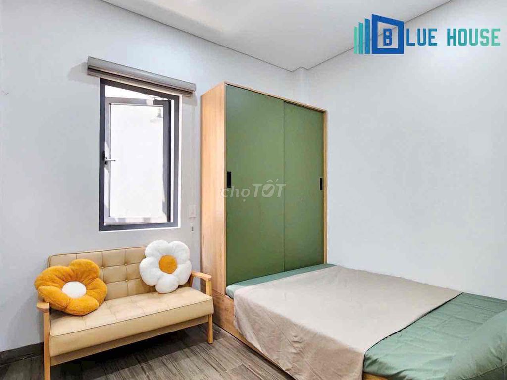 The studio room is full of furniture elevators, high-end new window, clear 10th.