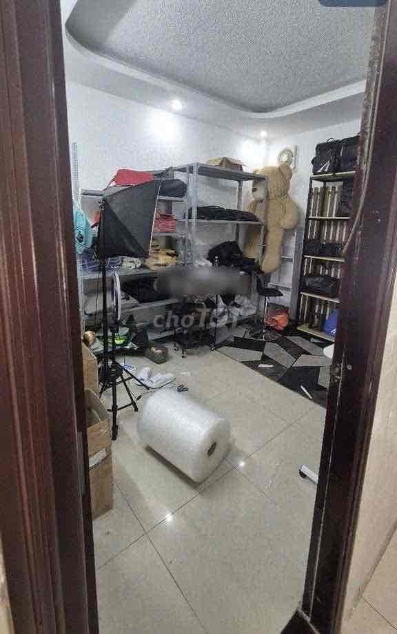 Rent a two-sided apartment - 100 meters - 3 bedrooms