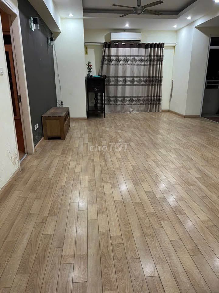The New Blessed House, 153 Lý Nam Đế rents three bedrooms, 14 million rents.
