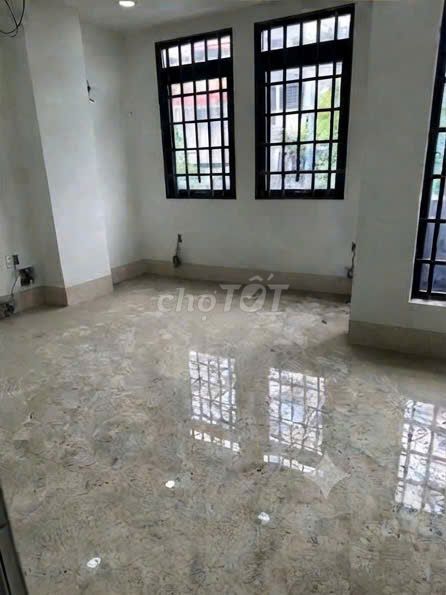 Rent a house cheaply for the collaboration area, Lý Chiêu Hoàng, 010, District 6, 17 million.
