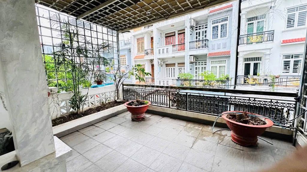 3 floors wide Trần Thị Năm P. Tân Chánh Hiệp District 12