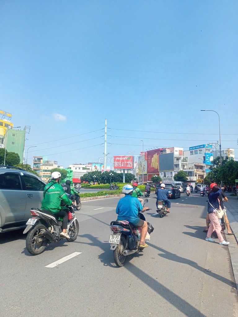 Rent one Lê Đại Hành, Abway 11, District 11, 30 million.
