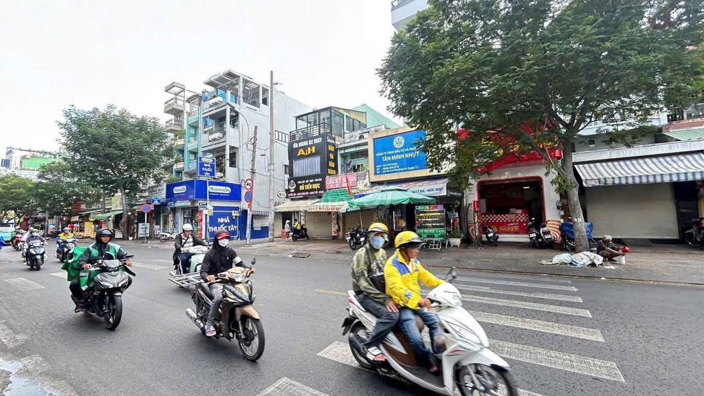 Rent one Lê Đại Hành, Abway 11, District 11, 30 million.