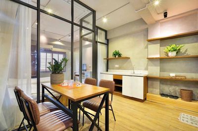 apartment 1 bedroom at the airport--Yên Thế, Tân Bình -- sky windows.