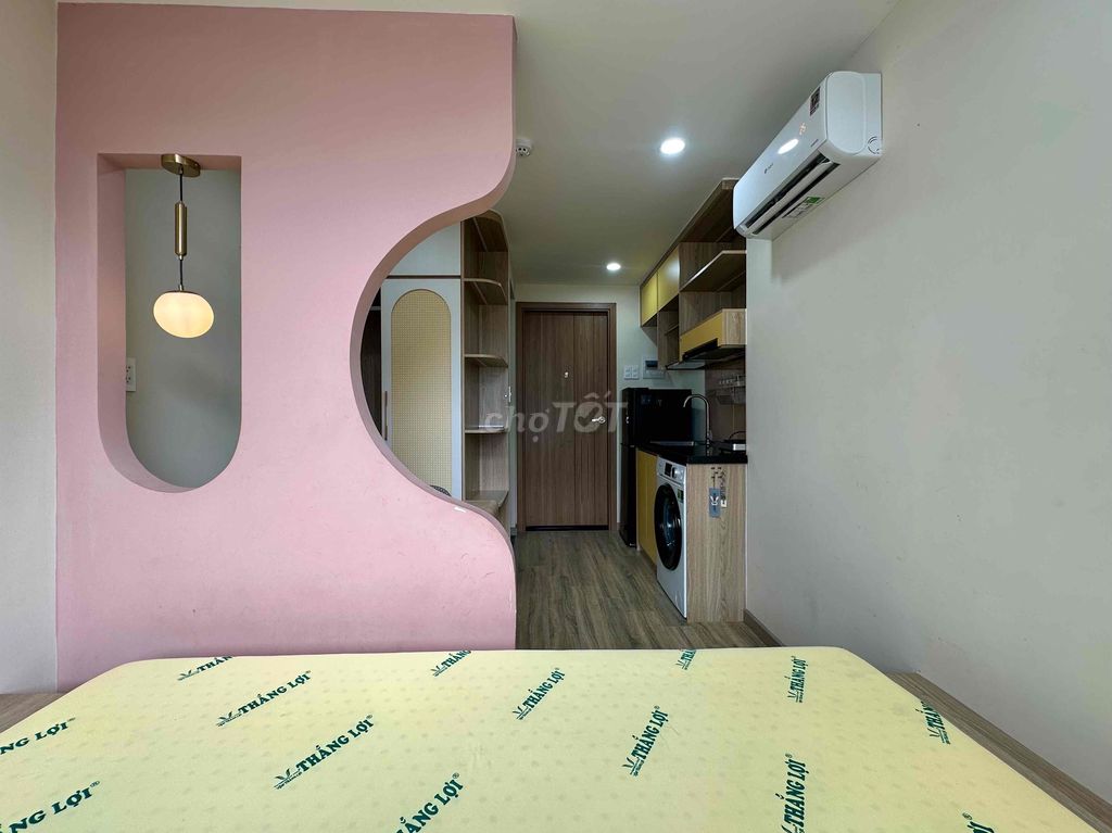 Rent a mini-log on Dương Quảng Hàm Gò Vấp axis