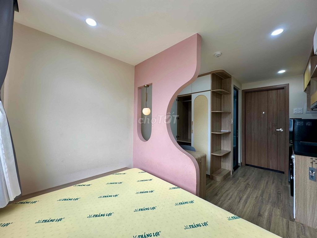 Rent a mini-log on Dương Quảng Hàm Gò Vấp axis
