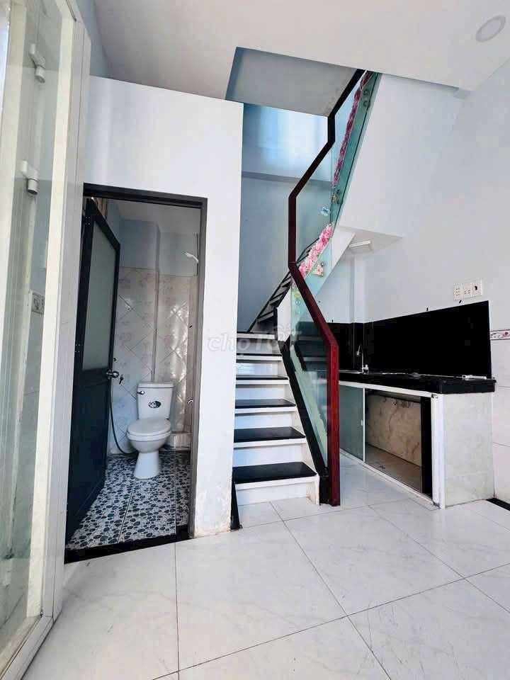 Rent a Dương Bá Trạc-7.4.8 area.