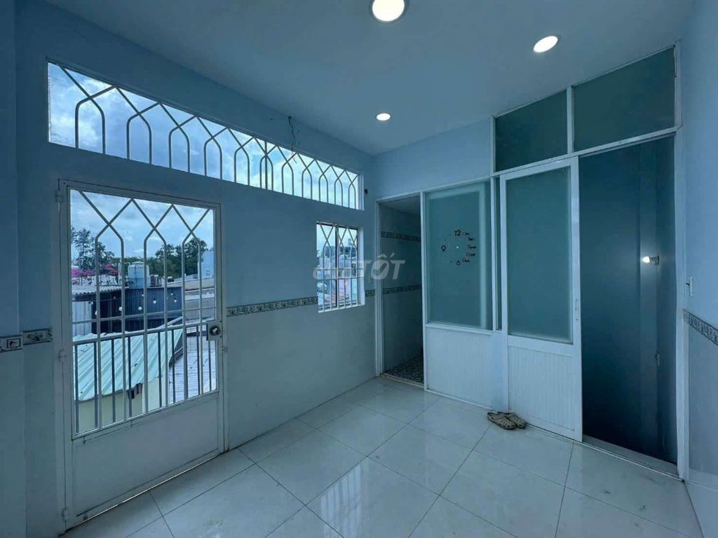 Rent a Dương Bá Trạc-7.4.8 area.
