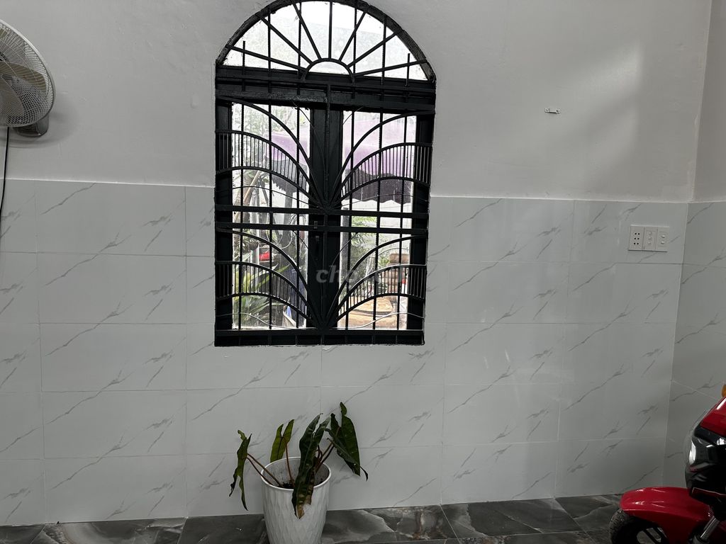 Rent the original house, secure area, cool.