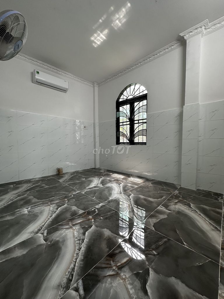 Rent the original house, secure area, cool.