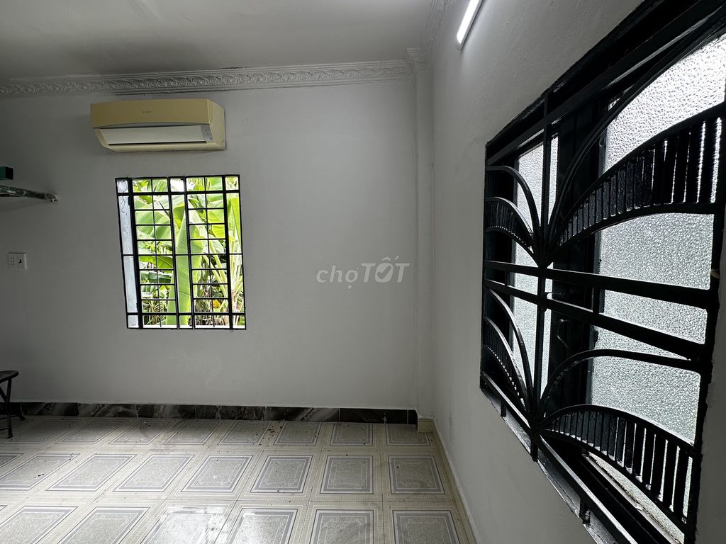 Rent the original house, secure area, cool.