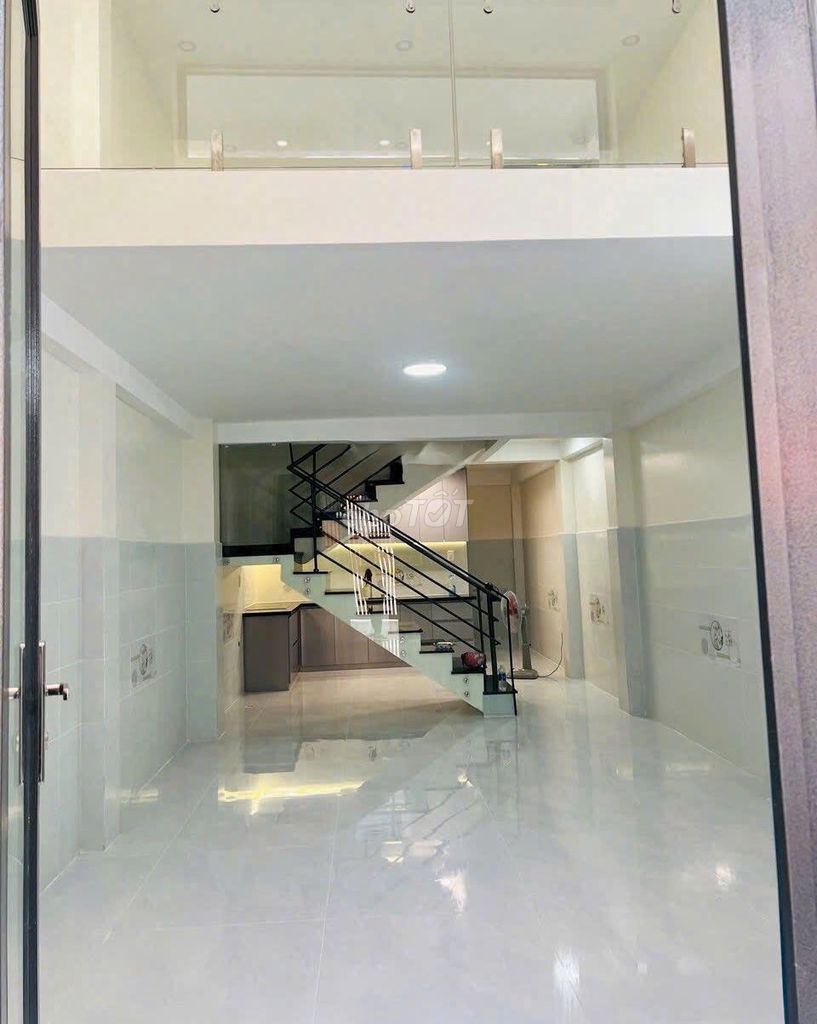 Rent 1 Út Tịch, 717 4, Q. tb, 24 million.