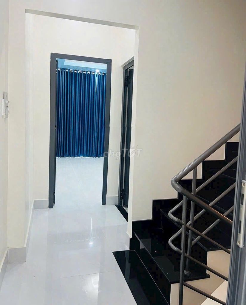 Rent 1 Út Tịch, 717 4, Q. tb, 24 million.