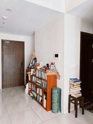 The owner rented two rooms of 3.5 million (full kitchen, bed,...) Dealing.