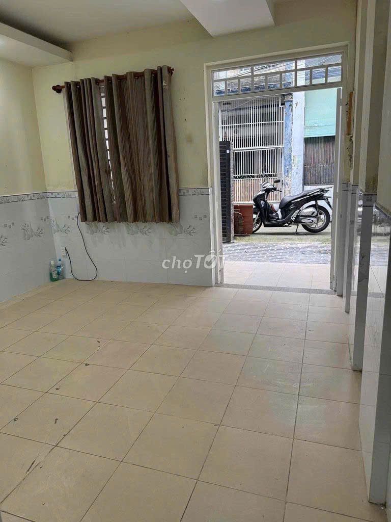 Renting 2M (xm) Phạm Văn Bạch, 717 15, Q. Tb, 10 million.