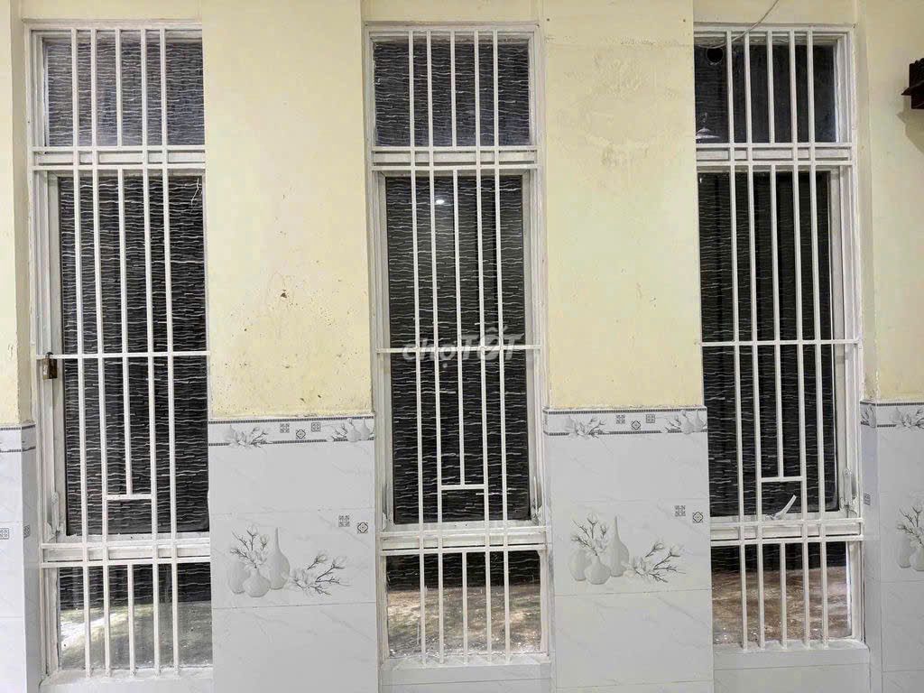 Renting 2M (xm) Phạm Văn Bạch, 717 15, Q. Tb, 10 million.