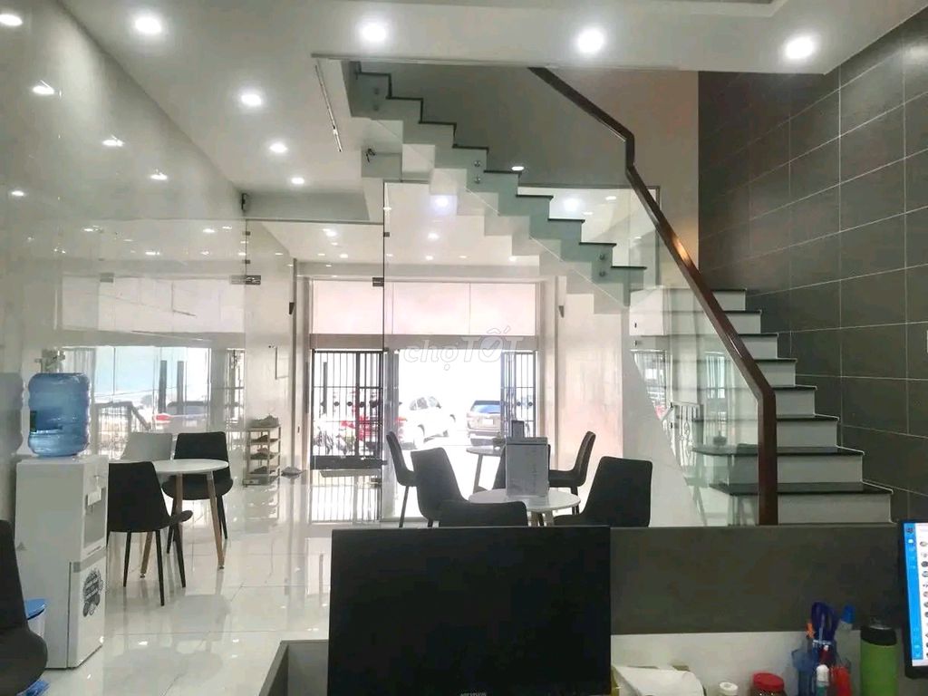 - Đặng Văn Bi Front, Thủ Đức