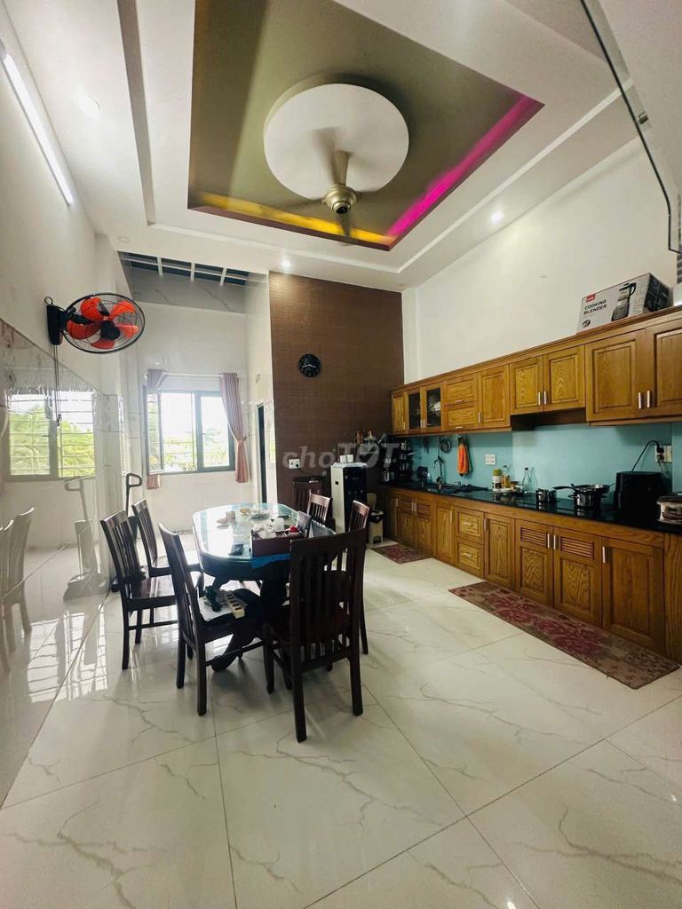 nice house full interior - near the gloryes ◆ 1 st floor 3 floors, 4 bedroom 4 toilets