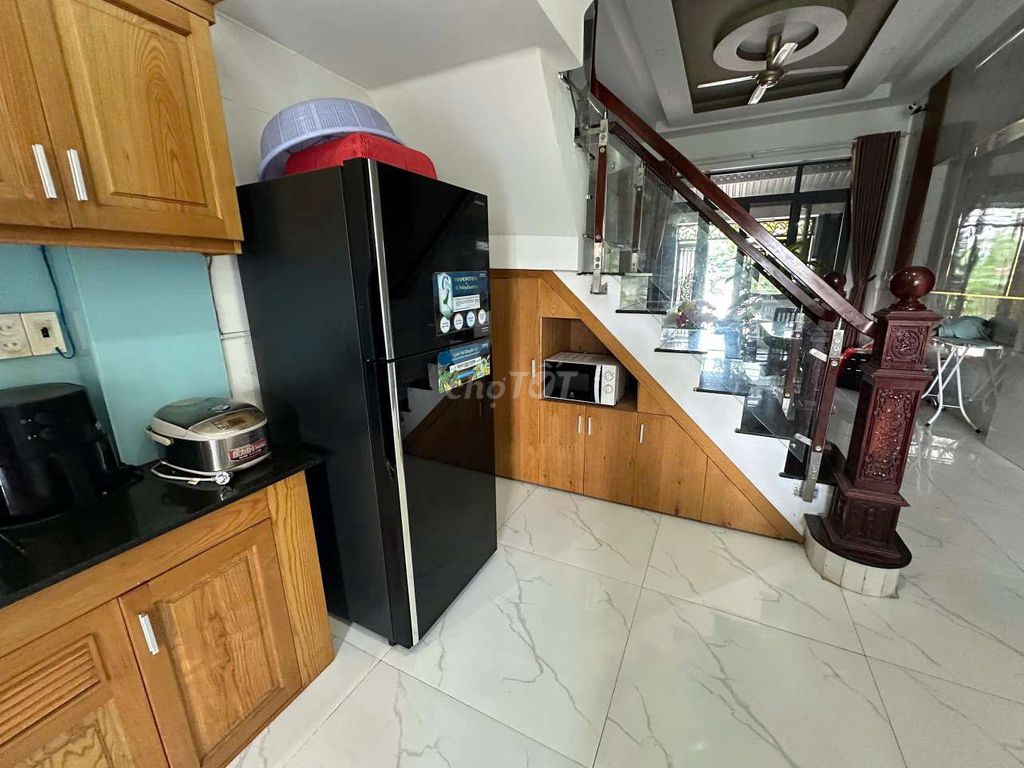 nice house full interior - near the gloryes ◆ 1 st floor 3 floors, 4 bedroom 4 toilets