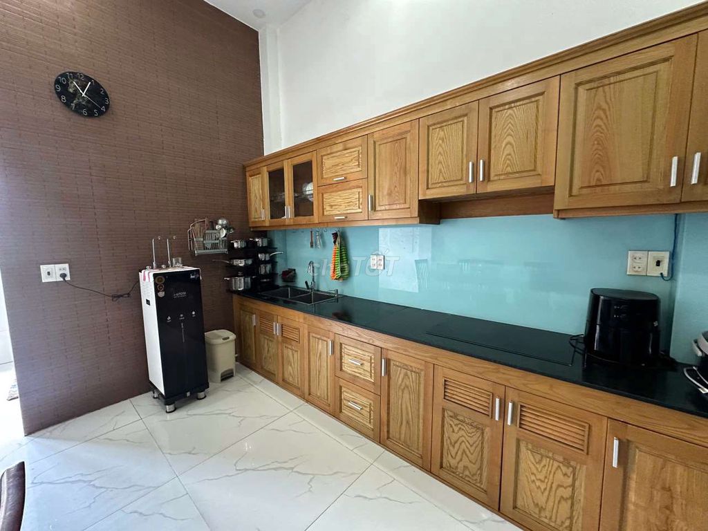 nice house full interior - near the gloryes ◆ 1 st floor 3 floors, 4 bedroom 4 toilets