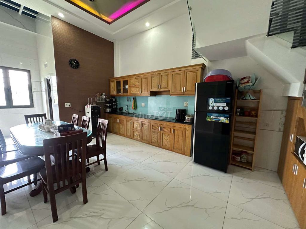 nice house full interior - near the gloryes ◆ 1 st floor 3 floors, 4 bedroom 4 toilets