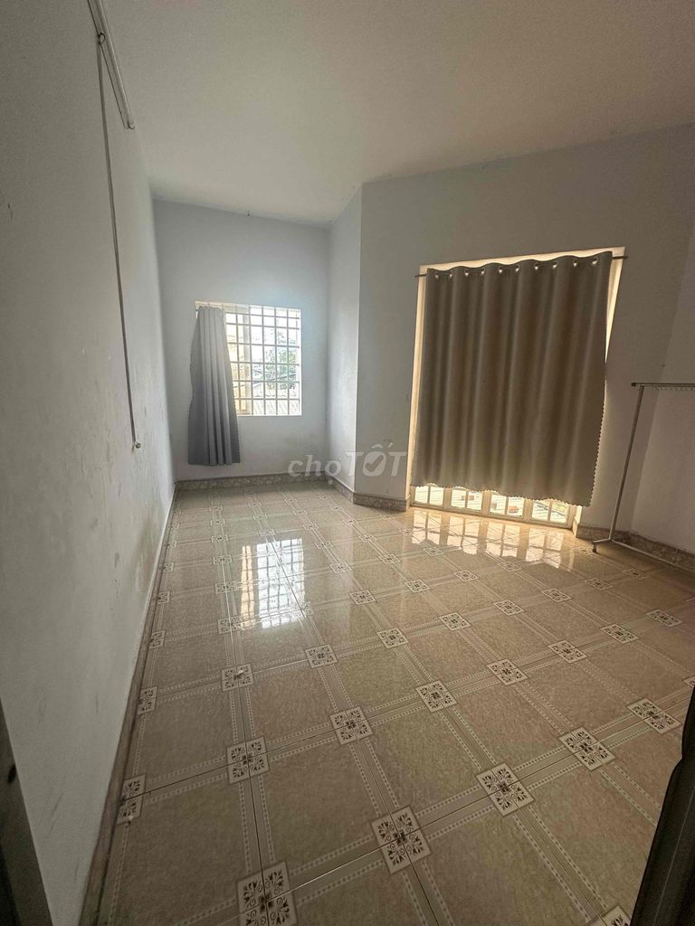 School room - good price, comfortable stay