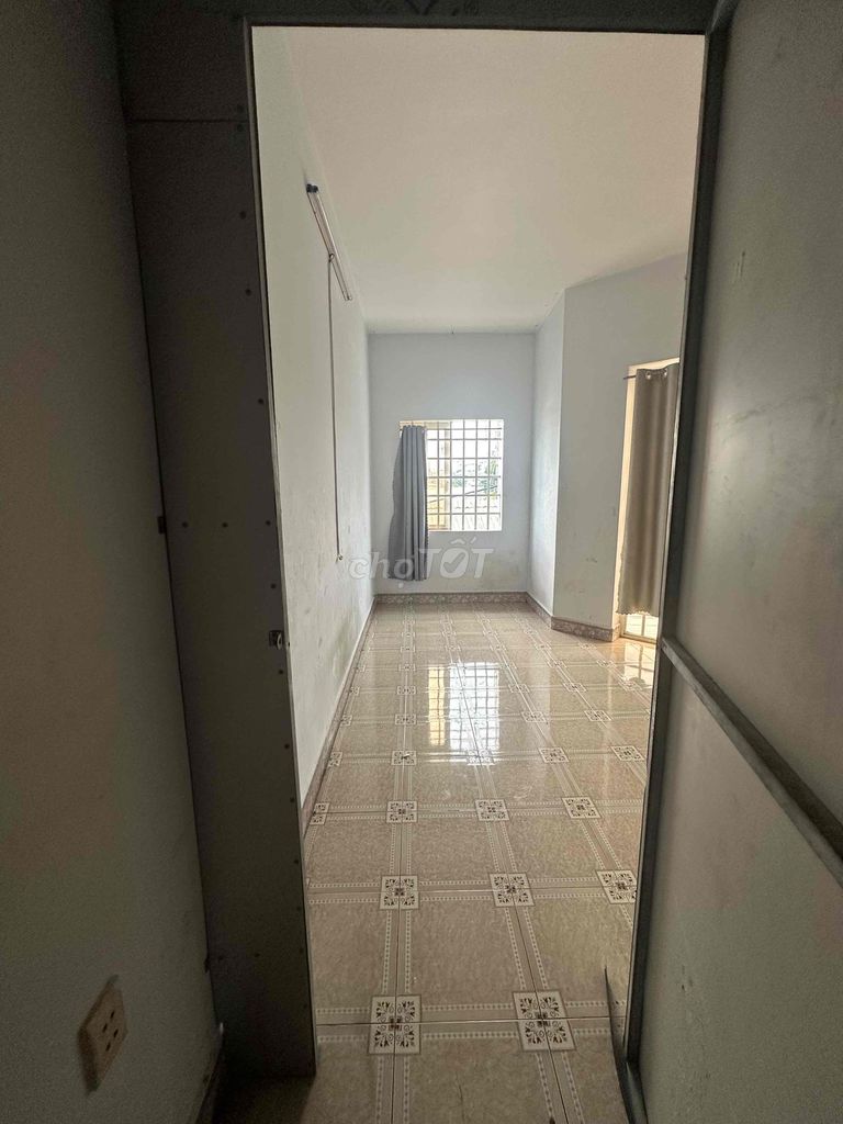 School room - good price, comfortable stay