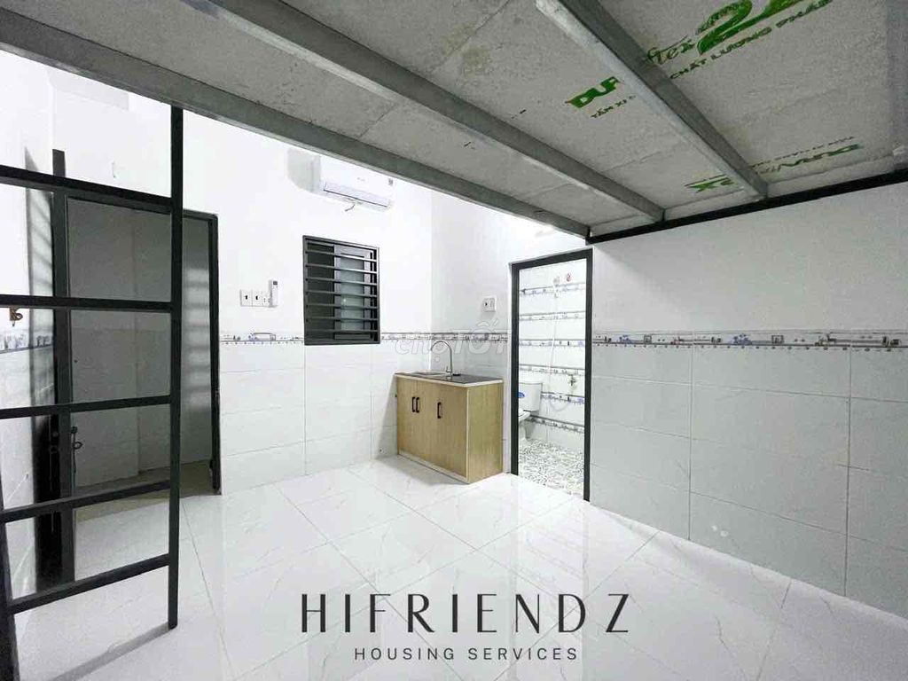 is already 1 P cheap - wide - with elevators - near aeon tp - vhu