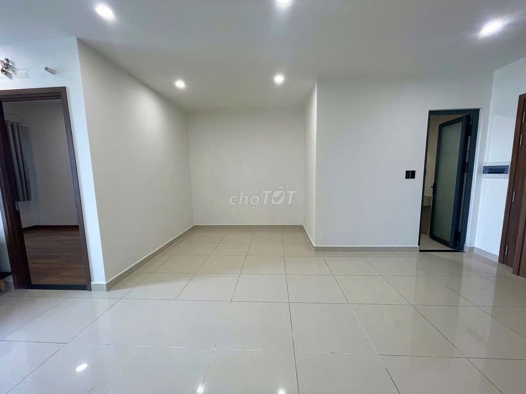 Rent a 53 M bedroom, C/ 7 riverside district-- 8 million 500.
