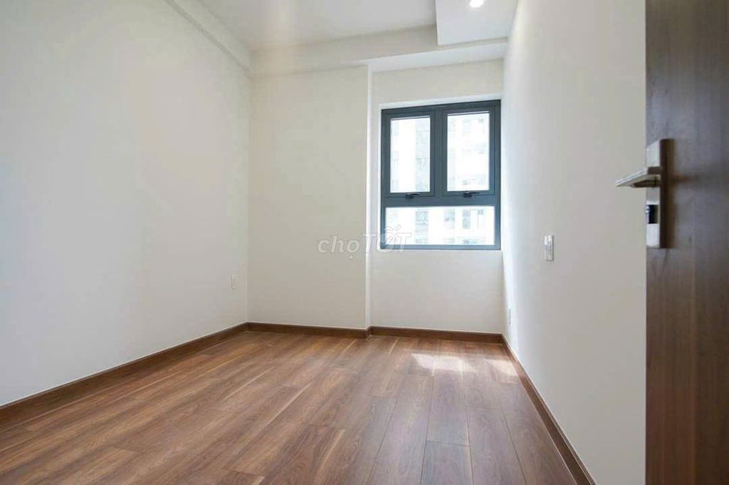 Rent a 53 M bedroom, C/ 7 riverside district-- 8 million 500.