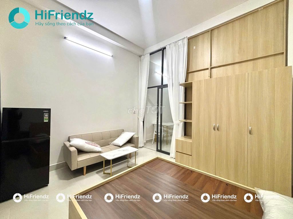 New apartment. A kitchen-full furniture, private washing machine-the airport.
