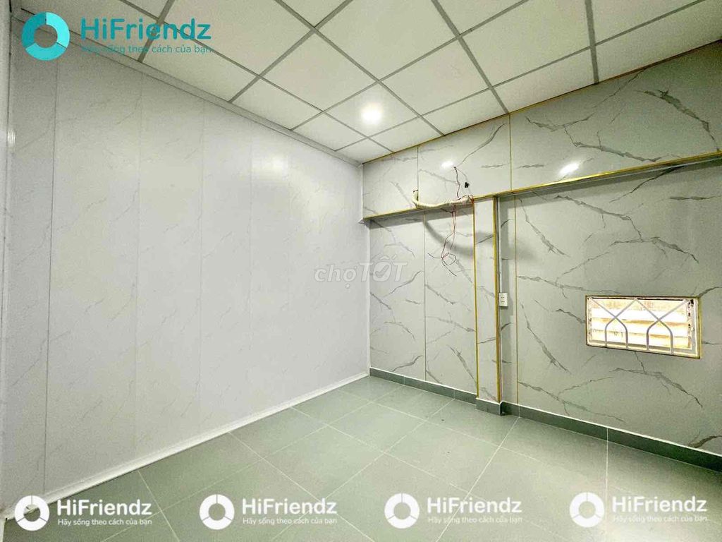 College student, Constitution-- kitchen apartment, toilet, private bedroom.