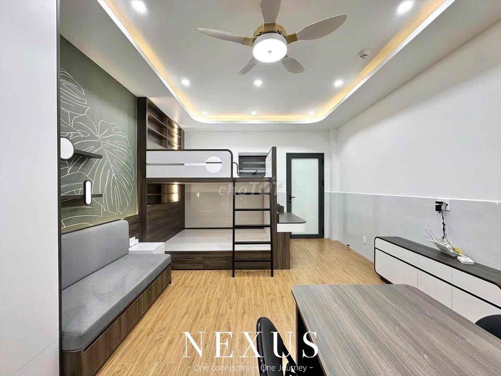 level full interior is not limited to the In-house, elevator, 100 percent new