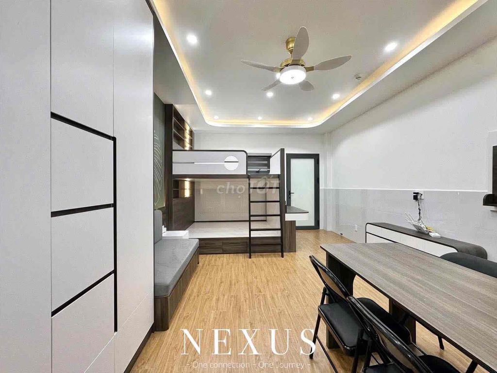 level full interior is not limited to the In-house, elevator, 100 percent new