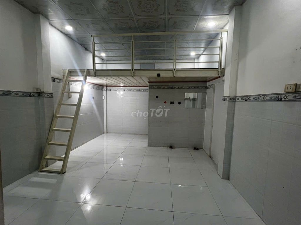Rent a quiet motel on Nguyễn Văn Đậu Bình Thạnh.