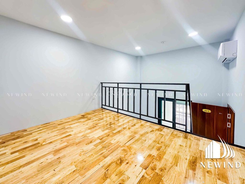 Rent us a room, a high guard, a window. Next to kcx, ufret. Near pmh, nttu District 4
