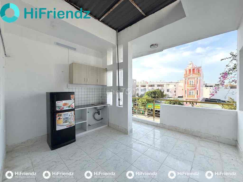 Rent the kitchen balconies right away.