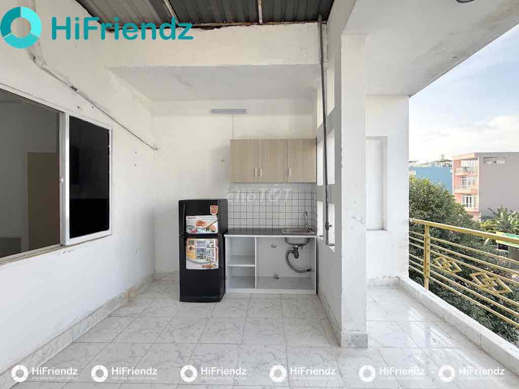 Rent the kitchen balconies right away.